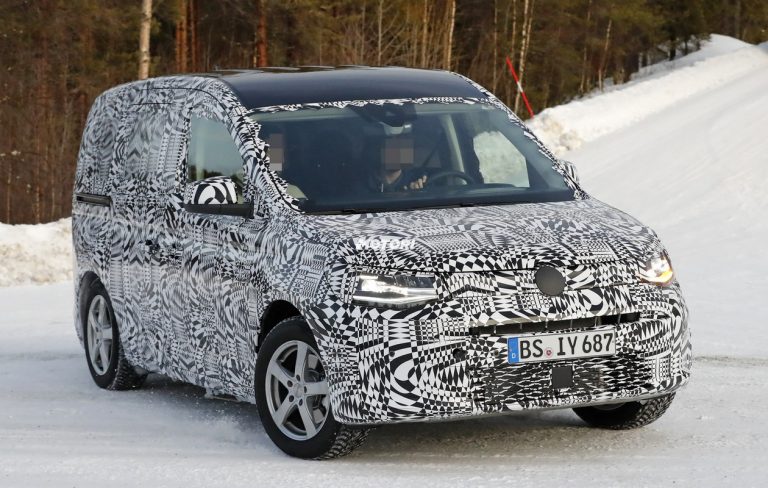 Volkswagen Caddy: le foto spia