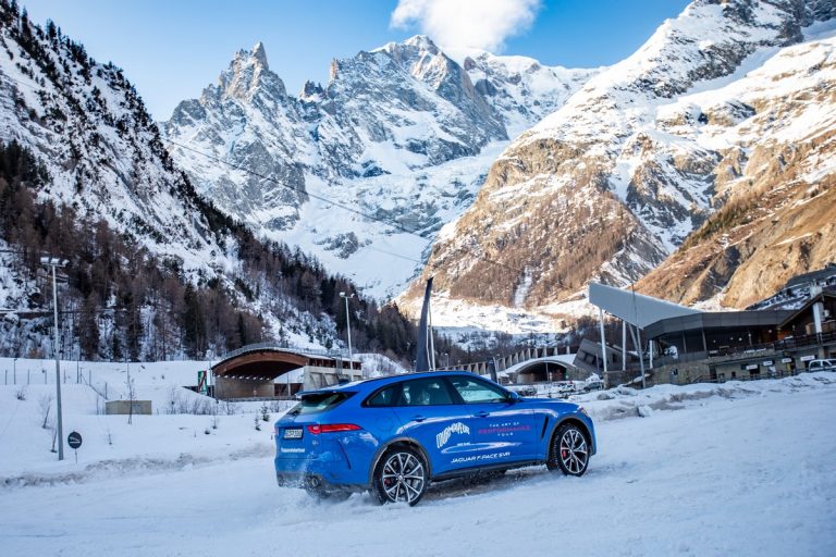 Jaguar Land Rover Winter Experience 2020