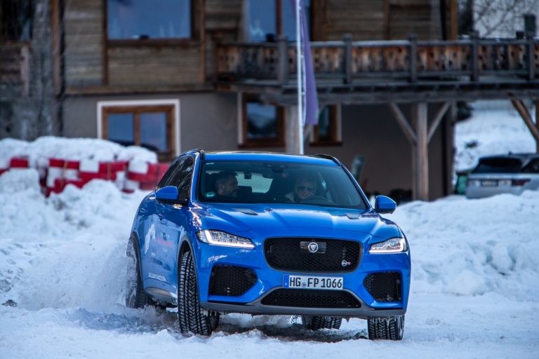 Jaguar Land Rover Winter Experience 2020