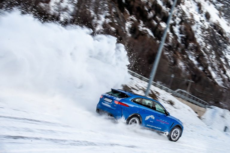 Jaguar Land Rover Winter Experience 2020