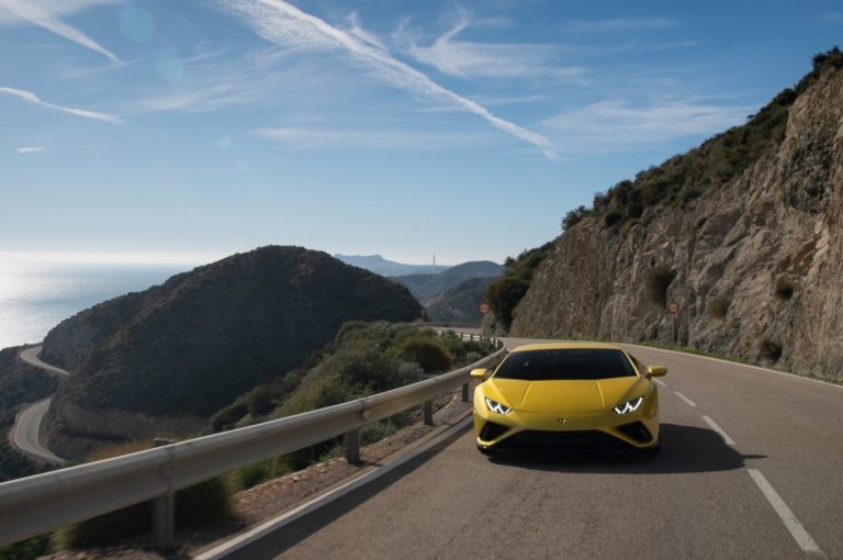 Lamborghini Huracan Evo RWD 2020: immagini ufficiali