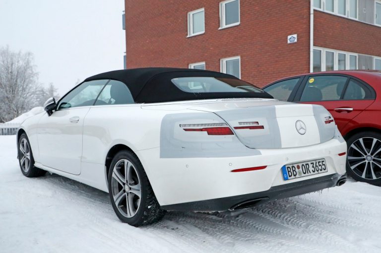 Mercedes Classe E Cabriolet 2021: foto spia