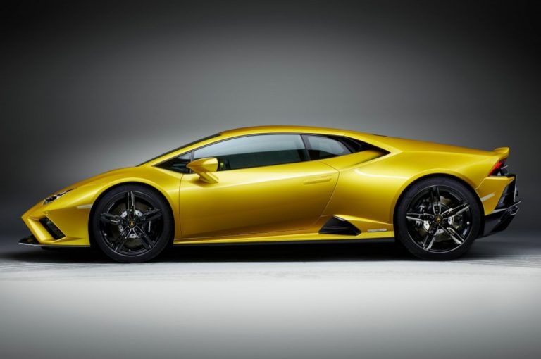Lamborghini Huracan Evo RWD 2020: immagini ufficiali