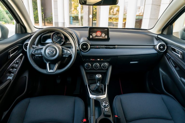 Mazda2 2020: immagini ufficiali