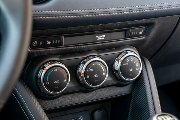 Mazda2 2020: immagini ufficiali