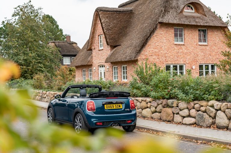 Mini Cabrio Sidewalk 2020: immagini ufficiali