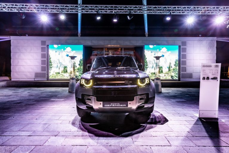 Jaguar Land Rover Winter Experience 2020