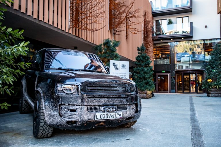 Jaguar Land Rover Winter Experience 2020