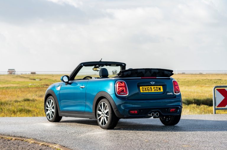 Mini Cabrio Sidewalk 2020: immagini ufficiali