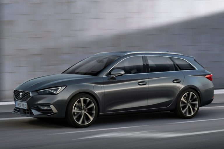 Seat Leon Sportstourer 2020: immagini ufficiali