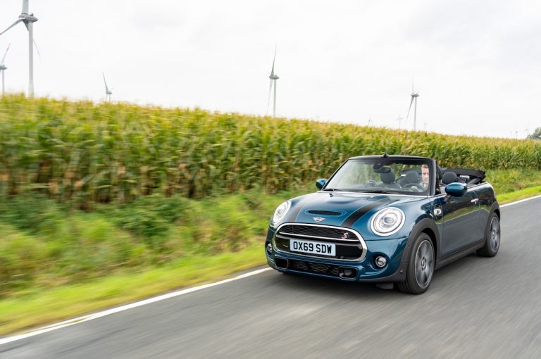 Mini Cabrio Sidewalk 2020: immagini ufficiali