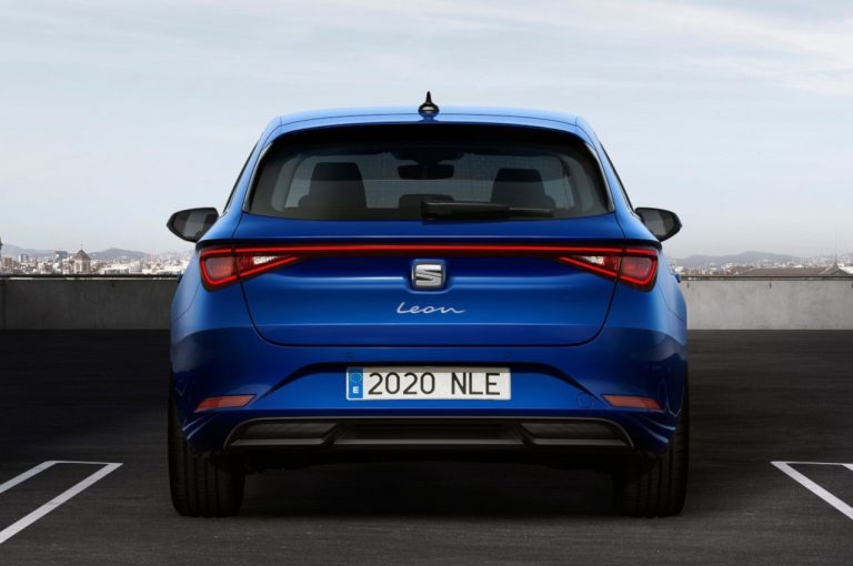 Seat Leon Sportstourer 2020: immagini ufficiali