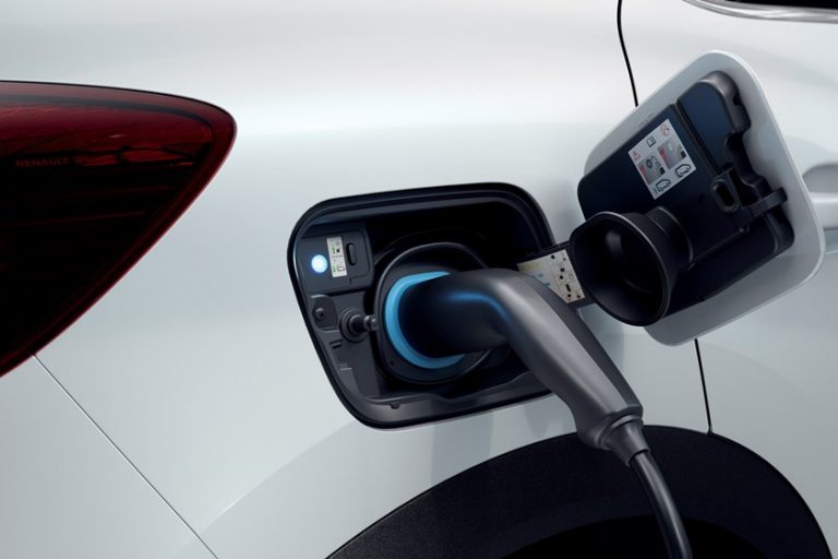 Renault: arrivano le varianti ibride di Clio e Captur