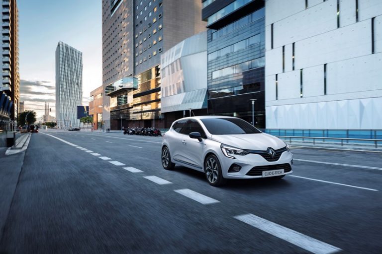 Renault: arrivano le varianti ibride di Clio e Captur