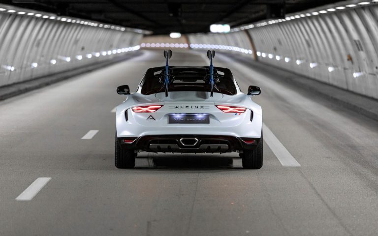 Alpine A110 SportsX: le immagini ufficiali