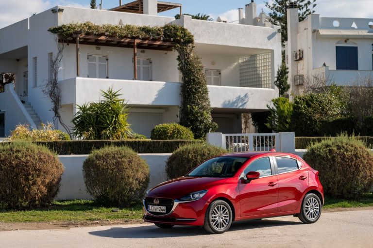 Mazda2 2020: immagini ufficiali