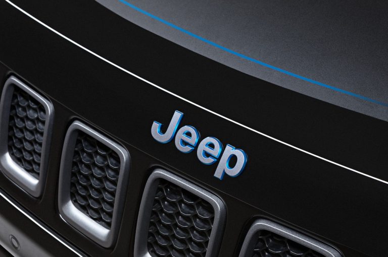 Jeep Compass 4xe “First Edition” 2020: immagini ufficiali
