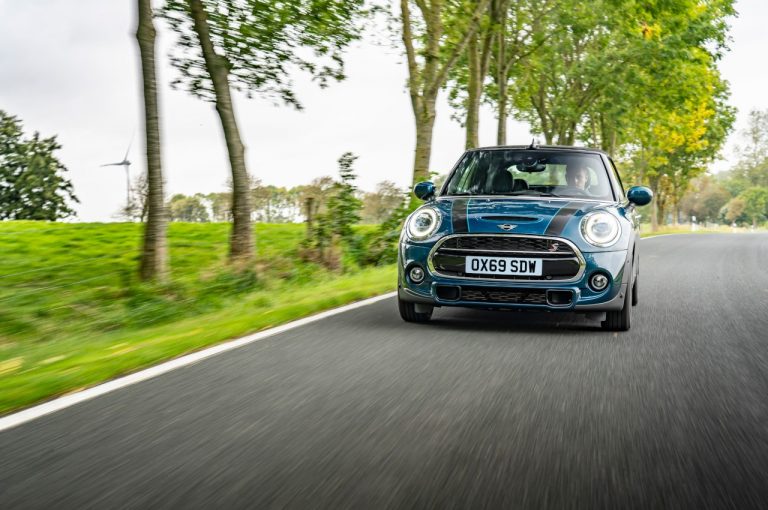 Mini Cabrio Sidewalk 2020: immagini ufficiali