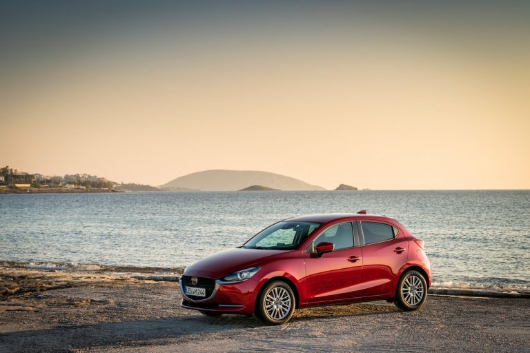Mazda2 2020: immagini ufficiali