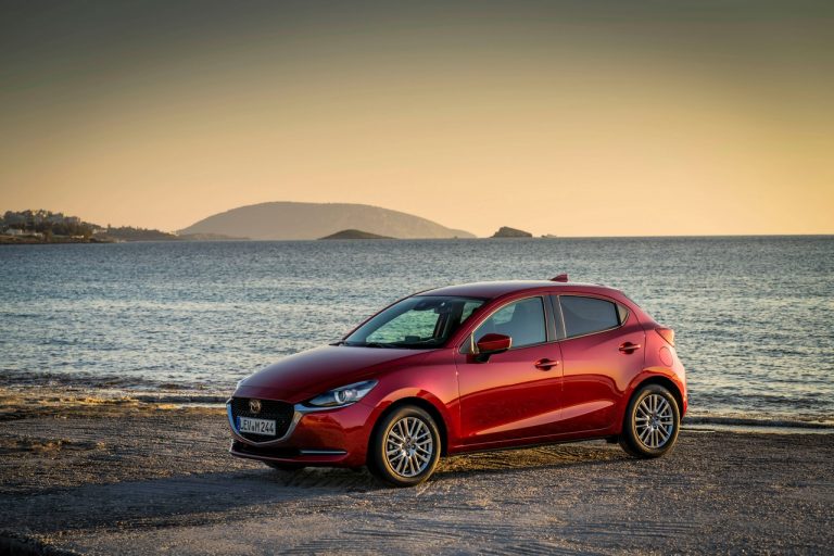Mazda2 2020: immagini ufficiali