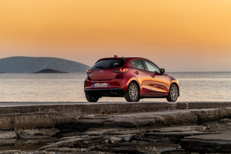 Mazda2 2020: immagini ufficiali