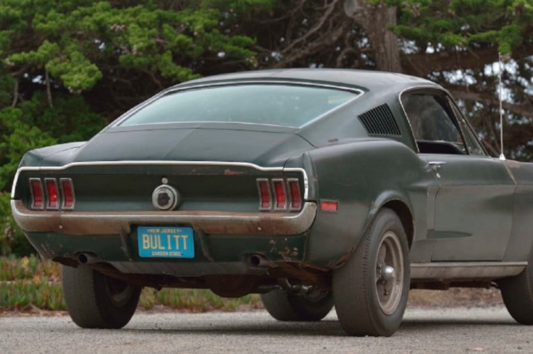 Ford Mustang GT390 Fastback 1968 del film Bullitt