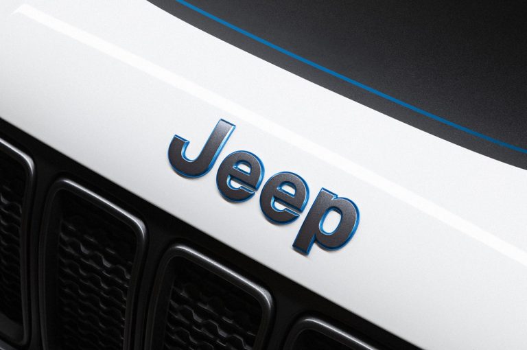 Jeep Renegade 4xe First Edition 2020: immagini ufficiali