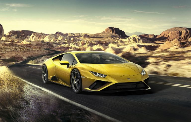 Lamborghini Huracan Evo con Amazon Alexa: immagini ufficiali