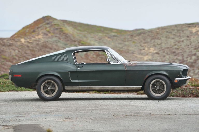 Ford Mustang GT390 Fastback 1968 del film Bullitt