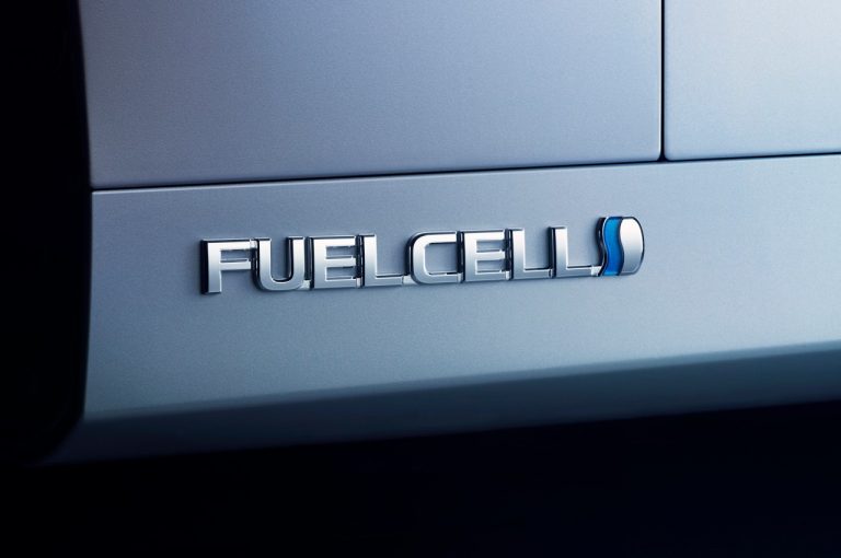 Toyota Mirai 2020: immagini ufficiali della nuova generazione
