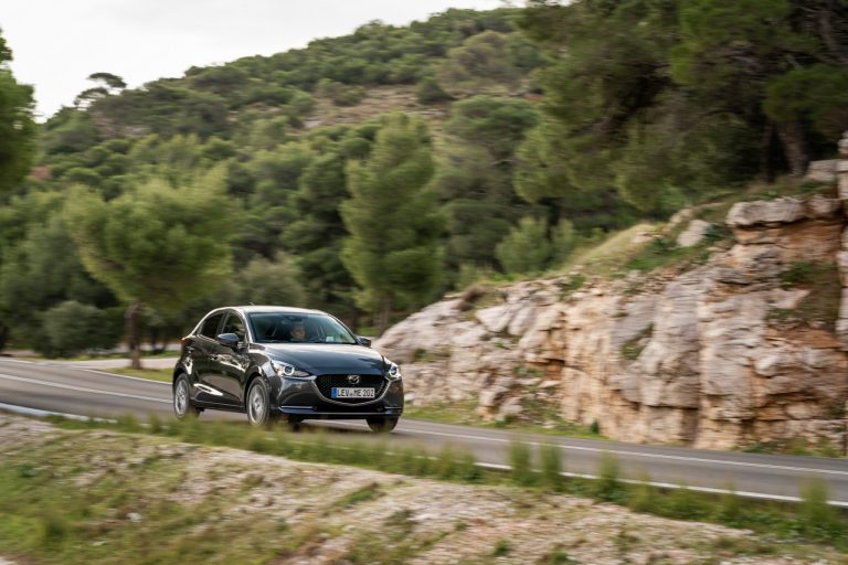 Mazda2 2020: immagini ufficiali