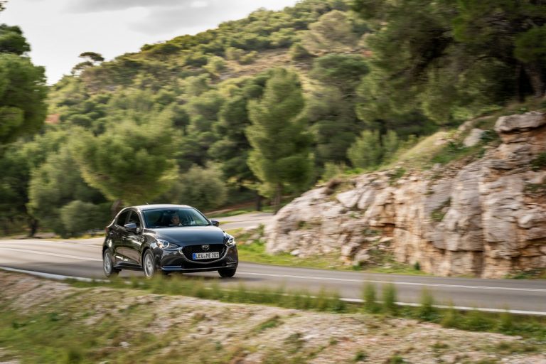 Mazda2 2020: immagini ufficiali