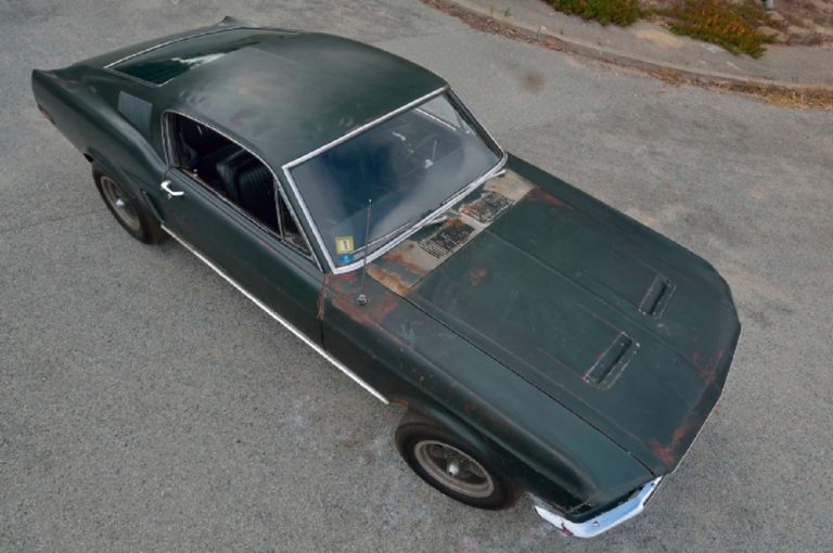Ford Mustang GT390 Fastback 1968 del film Bullitt