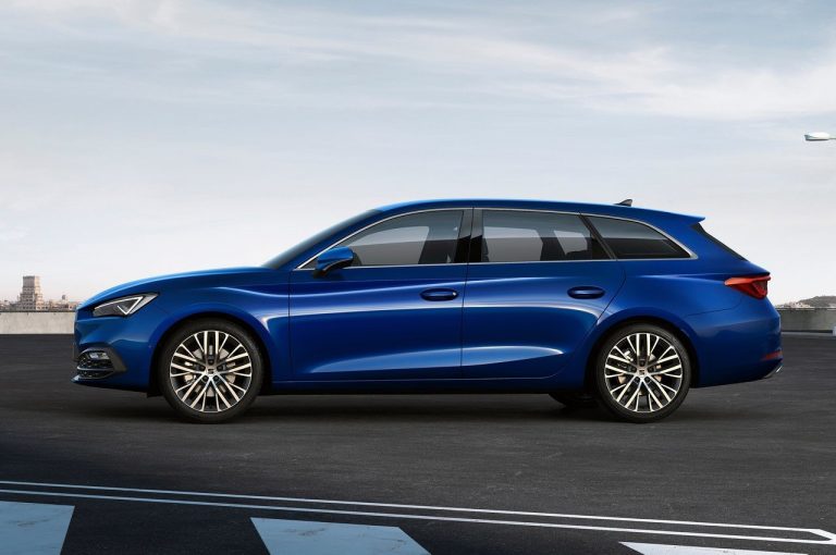 Seat Leon Sportstourer 2020: immagini ufficiali