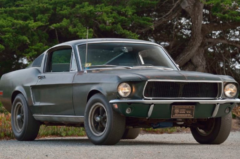 Ford Mustang GT390 Fastback 1968 del film Bullitt