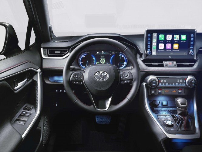 Toyota: la Rav4 diventa plug-in Hybrid