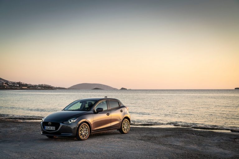 Mazda2 2020: immagini ufficiali