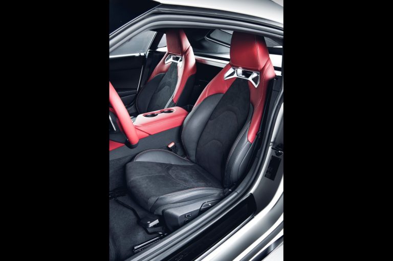 Toyota GR Supra 2.0 Turbo 2020: immagini ufficiali