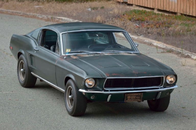 Ford Mustang GT390 Fastback 1968 del film Bullitt