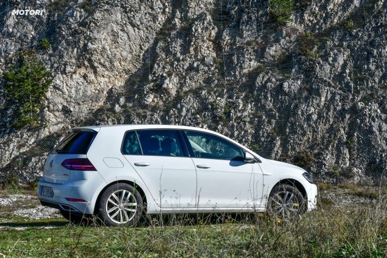 Volkswagen Golf 1.5 TGI: la prova su strada
