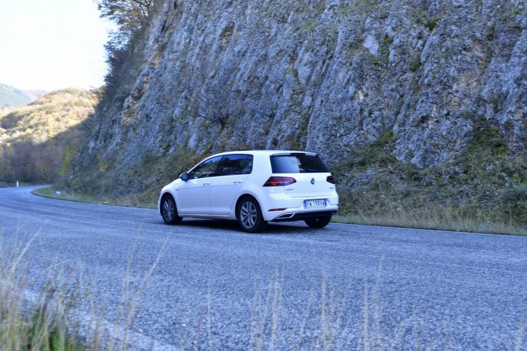 Volkswagen Golf 1.5 TGI: la prova su strada