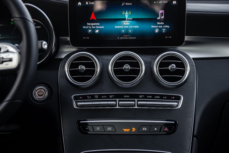Mercedes-Benz GLC, la prova su strada