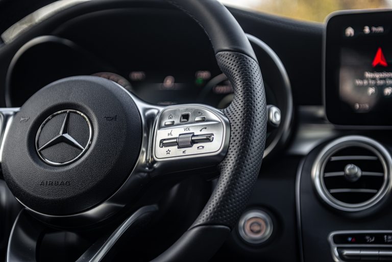 Mercedes-Benz GLC, la prova su strada
