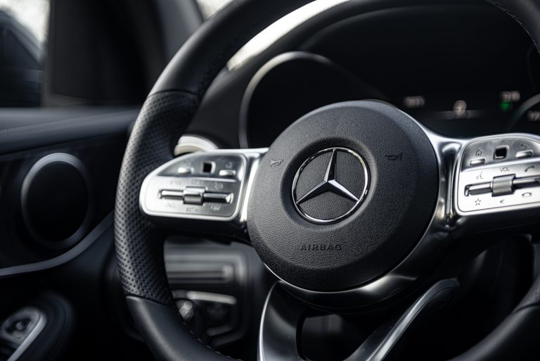 Mercedes-Benz GLC, la prova su strada