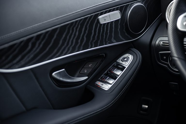 Mercedes-Benz GLC, la prova su strada