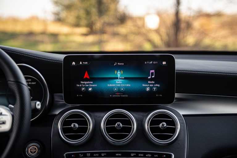 Mercedes-Benz GLC, la prova su strada