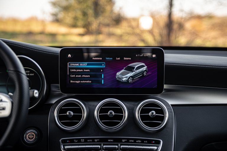 Mercedes-Benz GLC, la prova su strada