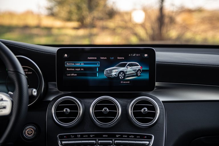Mercedes-Benz GLC, la prova su strada