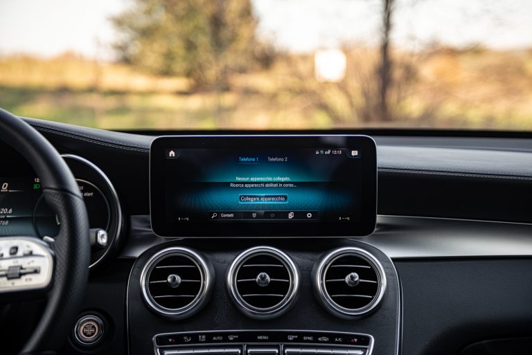 Mercedes-Benz GLC, la prova su strada