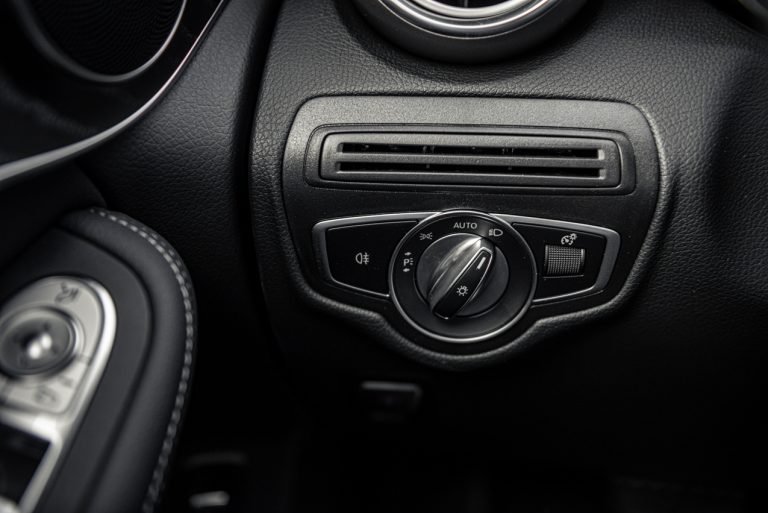 Mercedes-Benz GLC, la prova su strada